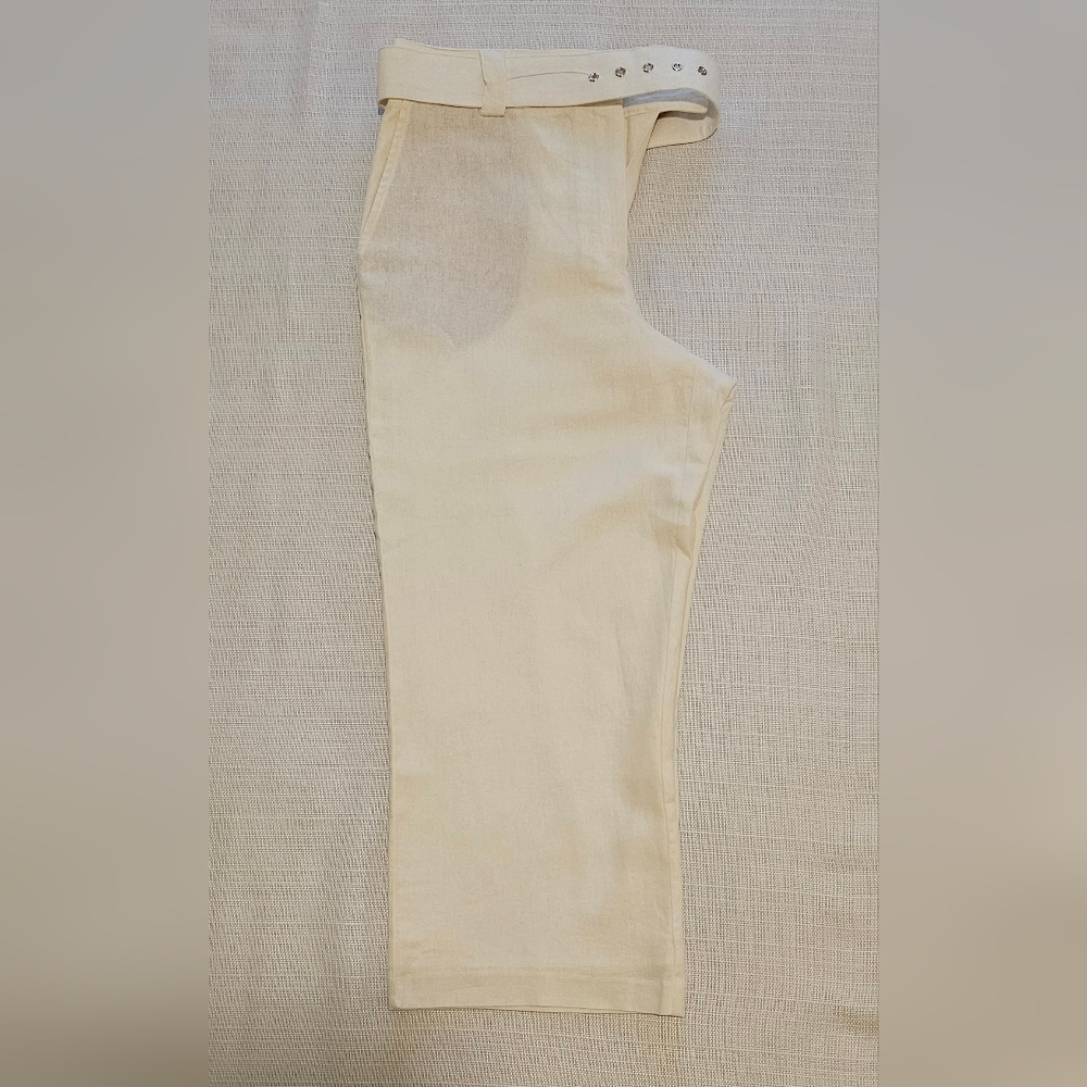 Rachel Zoe linen cropped pants with belt. Size: 12, Color: cream
